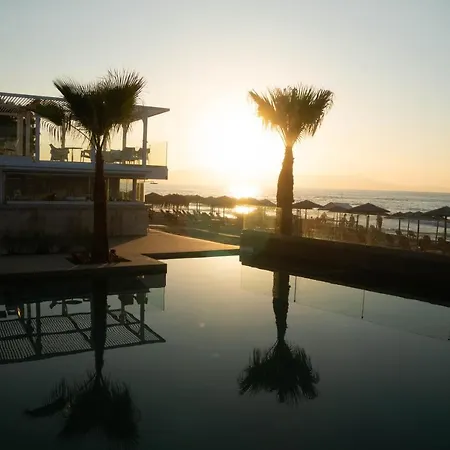 Sea Front Suites, Maisonettes & Villa *