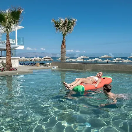 Sea Front Suites, Maisonettes &