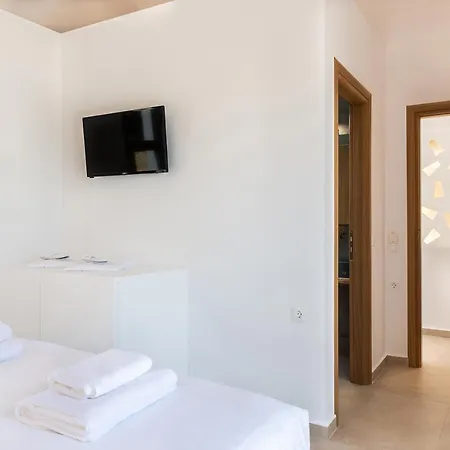 Sea Front Suites, Maisonettes & Villa