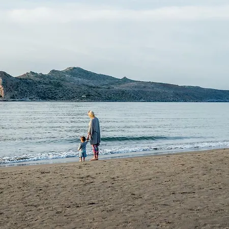 Sea Front Suites, Maisonettes & * Agia Marina