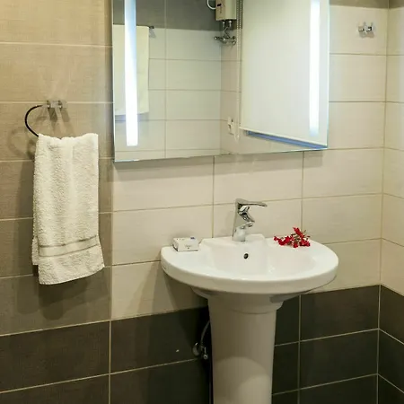 Villa Sea Front Suites, Maisonettes &