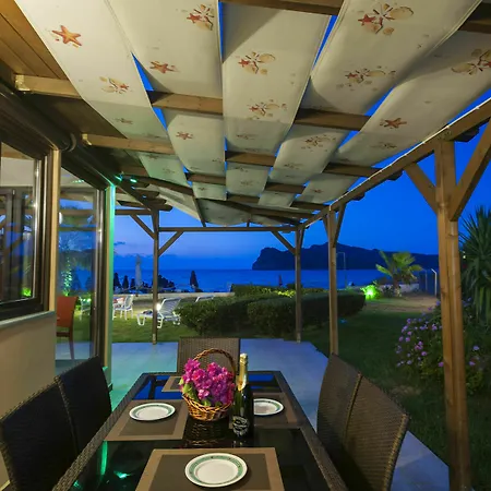 Sea Front Suites, Maisonettes & Villa *