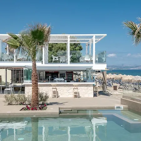 Sea Front Suites, Maisonettes & Apartments *