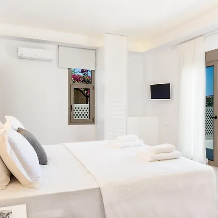 Villa Sea Front Suites, Maisonettes & Apartments Agia Marina (Crete)