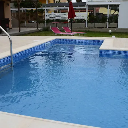 Villa Sea Front Suites, Maisonettes & Apartments Agia Marina (Crete)