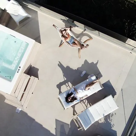 Sea Front Suites, Maisonettes & Apartments Villa